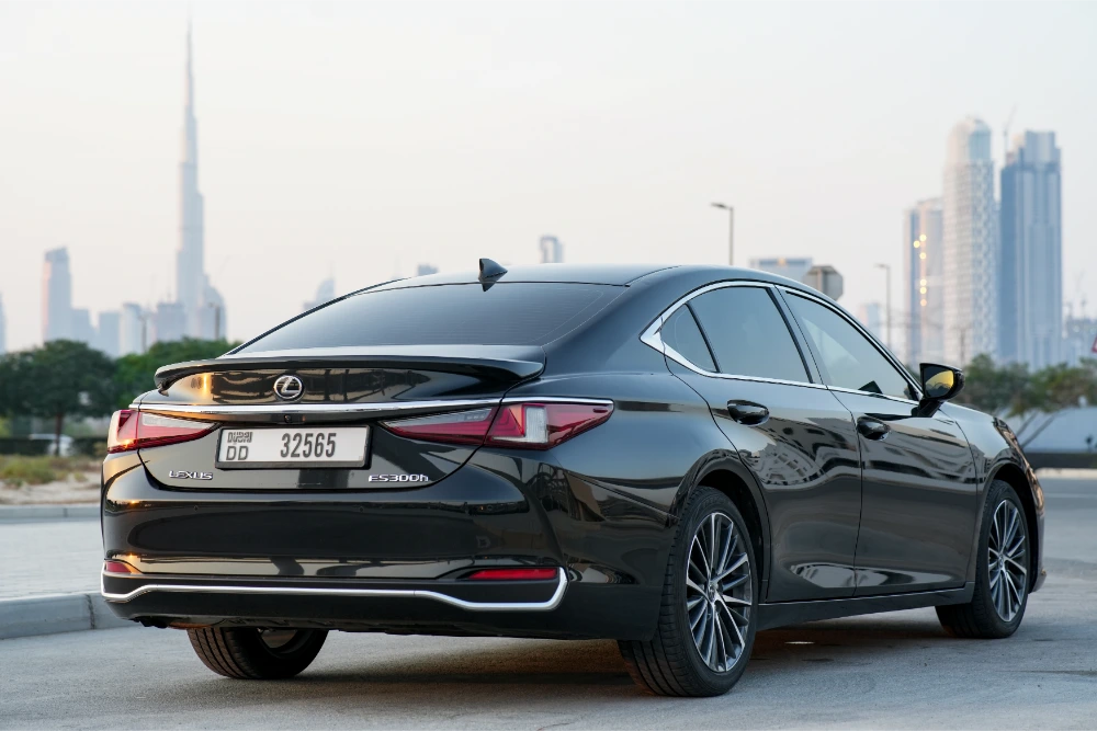 airport transfer with driver Sharjah