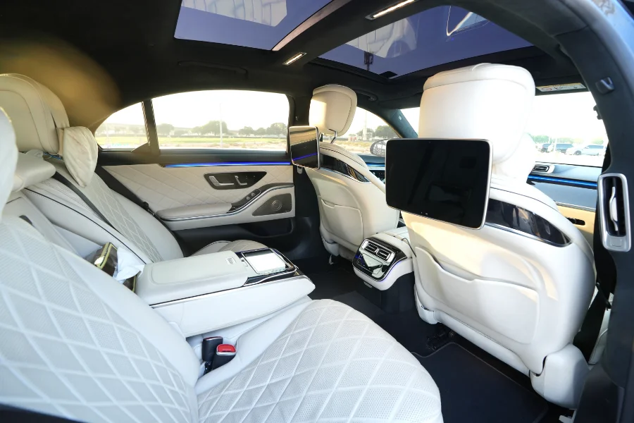 car hire with driver Abu Dhabi