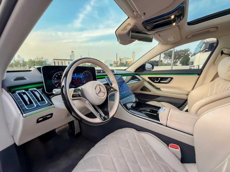 chauffeur service in Dubai