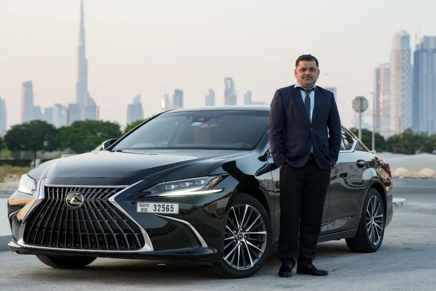 hire a car with chauffeur Abu Dhabi