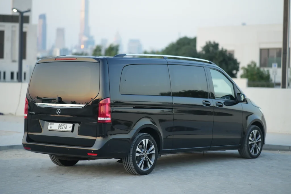 passenger van rental Dubai
