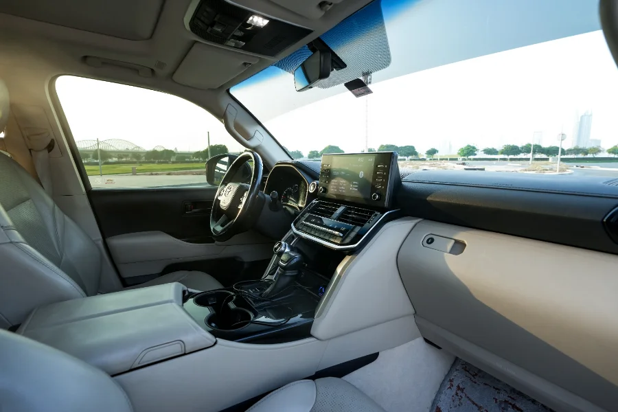rent car with driver Abu Dhabi